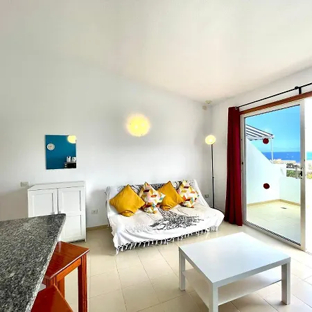 公寓 Nice Mp With Freewifi, Well Connected In Tenerife South