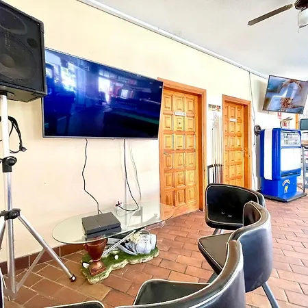 Nice Mp With Freewifi, Well Connected In Tenerife South * 阿德耶