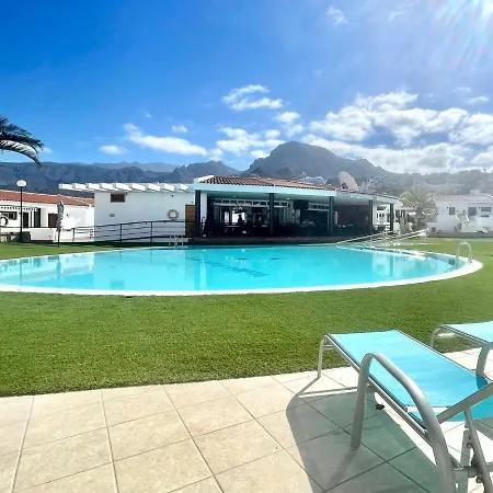 Nice Mp With Freewifi, Well Connected In Tenerife South أذيخي