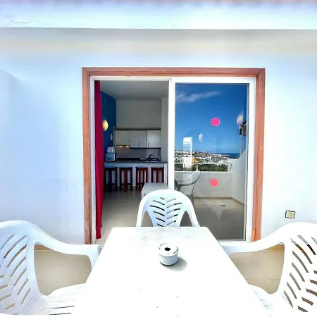 Nice Mp With Freewifi, Well Connected In Tenerife South דירה אדחה