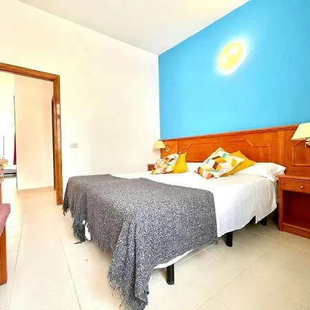 Nice Mp With Freewifi, Well Connected In Tenerife South אדחה